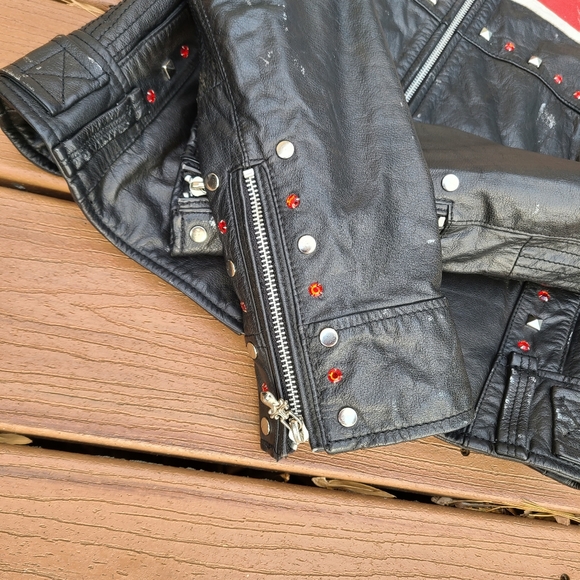 Def Leppard Ladies Leather Jacket from Wilson’s Leather Medium - Picture 4 of 16